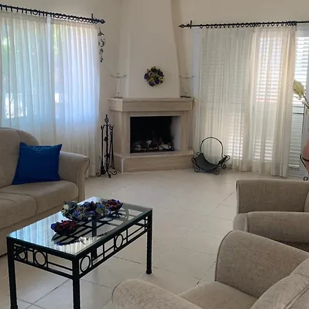 Villa Karaoglanoglu Agia Varvara